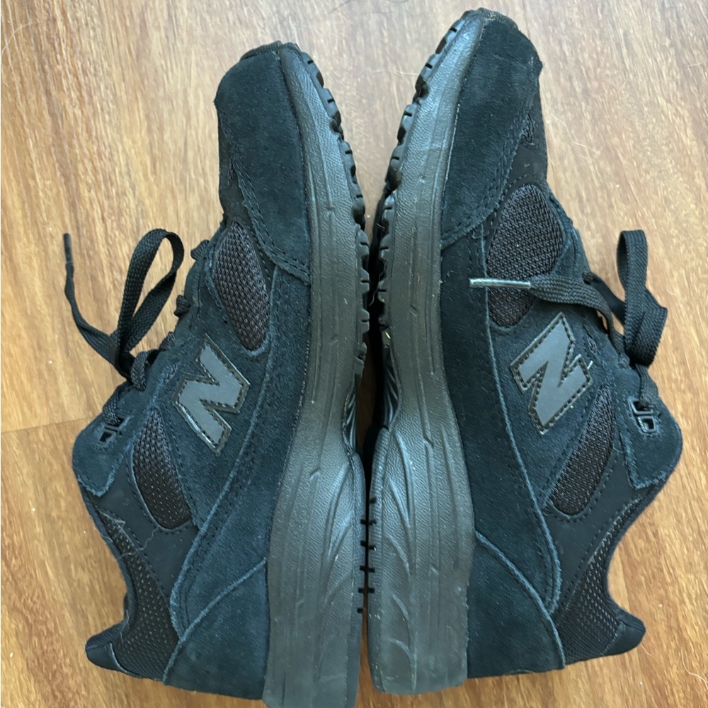 New balance 993 blacked out women’s size 5
